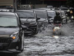 Pengendara Mobil Patut Waspada Aquaplaning Saat Musim Hujan, Apa itu?