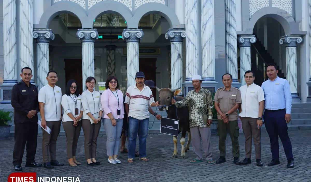 Idul Adha 1447 H, Kokoon Hotel Banyuwangi Salurkan Sapi juga Kambing Kurban untuk Warga Sekitar