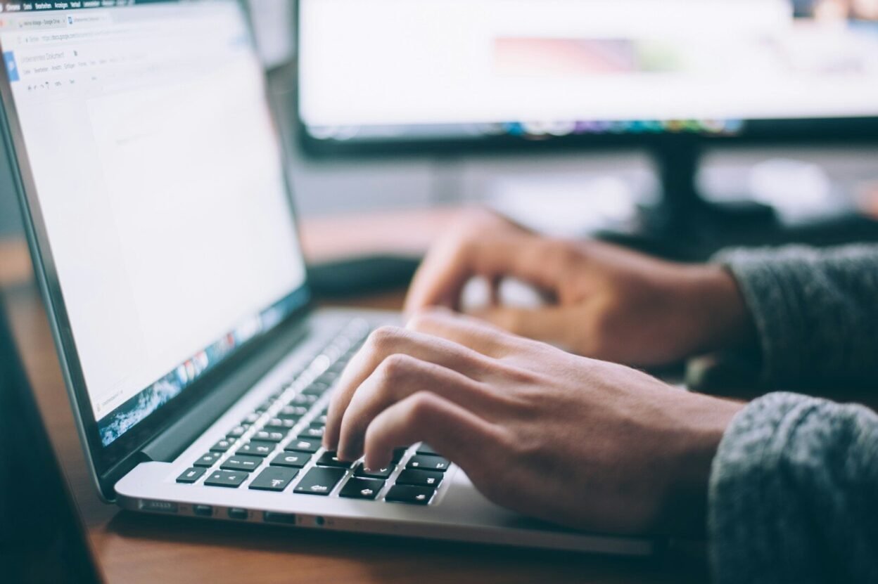 Cara Membuat Website Keuangan Mudah untuk Pemula